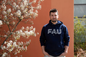 Prof. Dr. Franco Rau